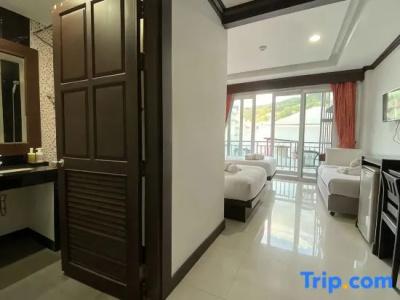 77 Patong & Spa - 65