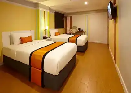Anya Nana at Sukhumvit - 51