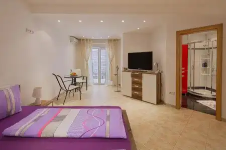 Montelux Apartments - 135