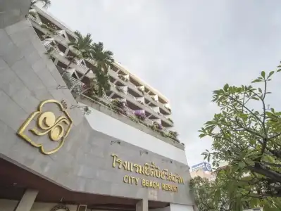 City Beach Resort - 0