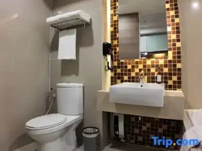 iCheck inn Residences Sukhumvit 20 - 63