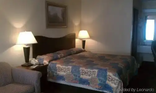 Scottish Inn Knoxville - 9