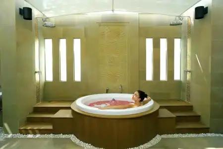 Dusit Thani - SHA Extra Plus - 26