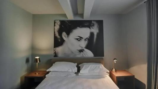 Vozdvyzhensky Boutique-Hotel - 82