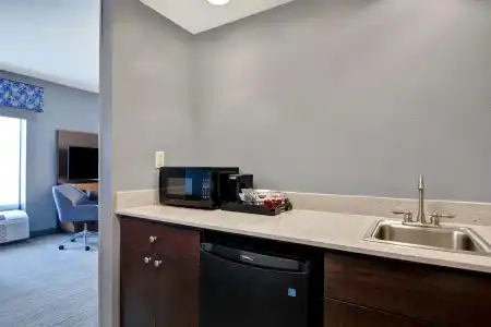 Hampton Inn & Suites Clearwater/St. Petersburg-Ulmerton Road, FL - 57