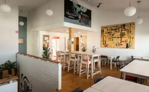 Vibrant Iceland Hostel - 12