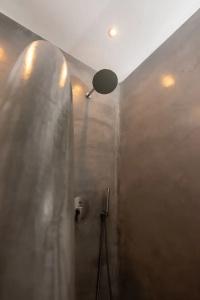 Caldera Cliff Illusion Suites - 15