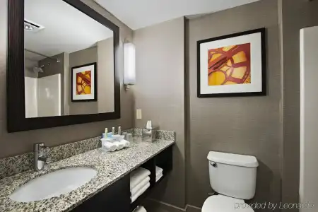 Holiday Inn Express & Suites Boston - Cambridge by IHG - 7