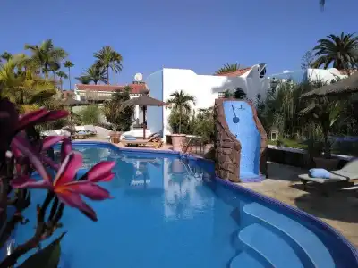 Birdcage Resort - Adult Only - 18