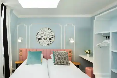 Hôtel Pastel - 2