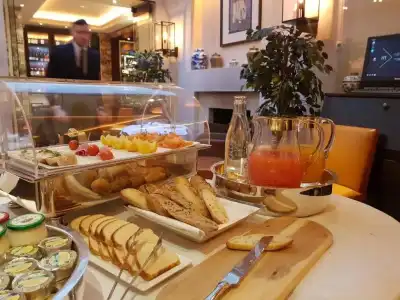 37 - Luxury Flat Montaigne - 11