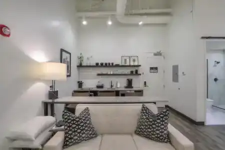 Studio 154 Luxury - 181