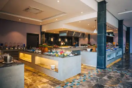 Vedana Lagoon Resort and Spa - 10