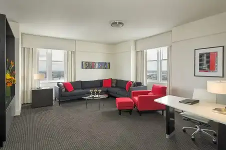 Loews Philadelphia - 102