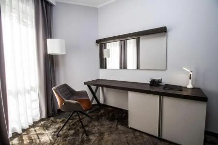 Best Western Plus Premium Inn - 60