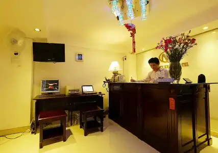 Nguyen Khang - 19