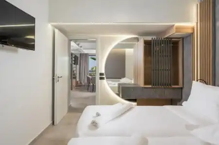 Rhoe Seaside Apartments - 44
