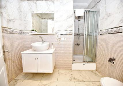 Royal Garden Suite - 41