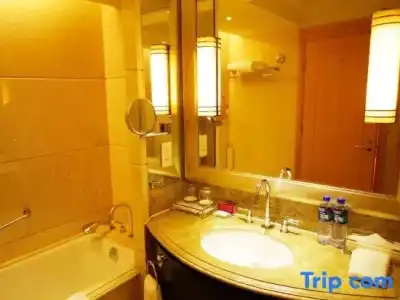 Crowne Plaza Shanghai Fudan by IHG - 43