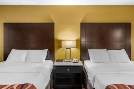 Rodeway Inn Central Clearwater Beach - 63