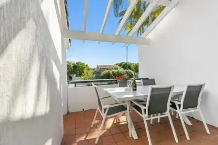 The Noosa Apartments - 280