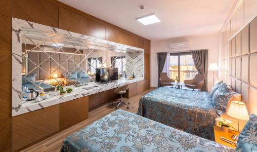 Novel Centre Point - 9