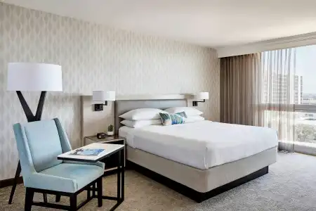Los Angeles Airport Marriott - 29
