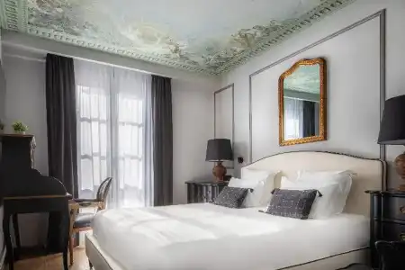 Maisons du Monde Hôtel & Suites - La Rochelle Vieux Port - 63