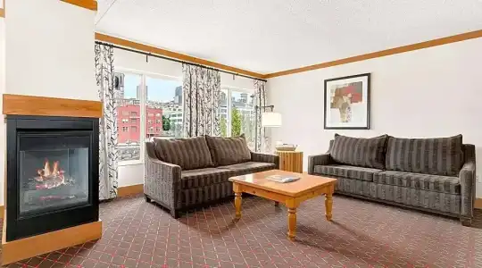 The Edgewater - 182