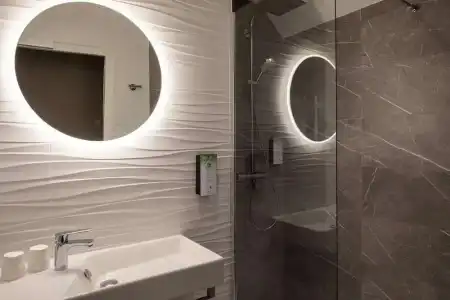 Campanile PRIME - Caen Centre Gare - 45