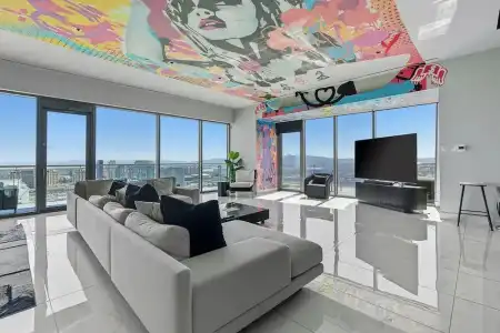 Beautiful Palms Place Suite - 81