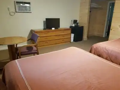 A Holiday Motel - 2