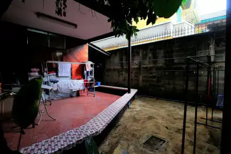 Anurak Guesthouse - 8