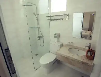Lucas Inn - 8
