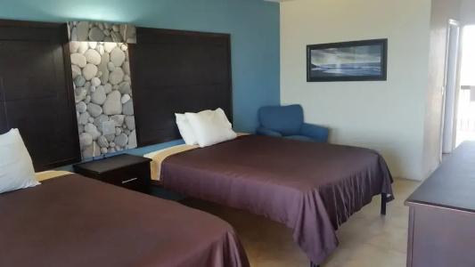 Driftwood Beach Motel - 140