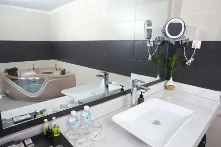 Queenco Entertainment Resort - 9