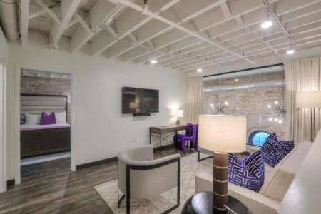 Studio 154 Luxury - 129