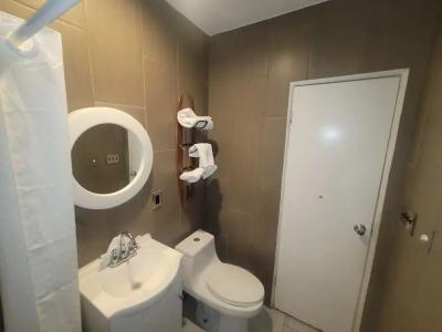 Desert Hills Motel - 6