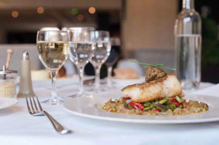 Sure by Best Western Caen Mémorial - 12