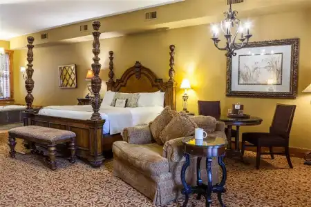 The Inn At Leola Village, a Historic of America - 8