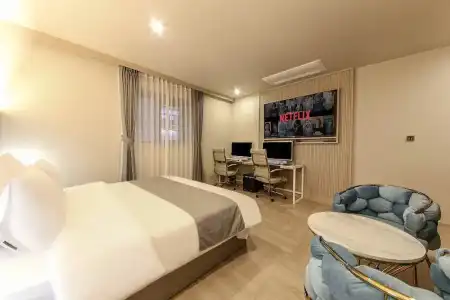 Brown Dot Sasang Renecite - 41