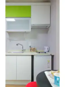 KW Hongdae Line Hostel - 25