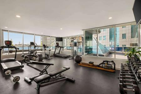 Ramada by Wyndham Dubai Barsha Heights - 18