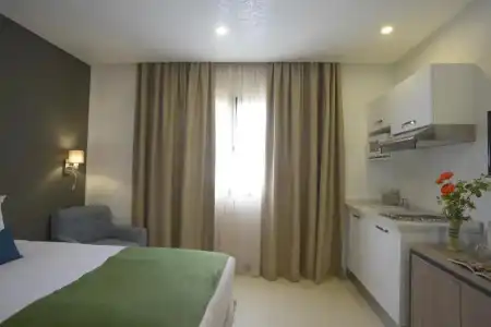 Maia Suites - 31