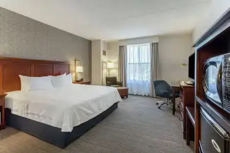 Hampton Inn & Suites Saratoga Springs Downtown - 5