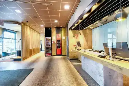 B&B Düsseldorf-Hbf - 13