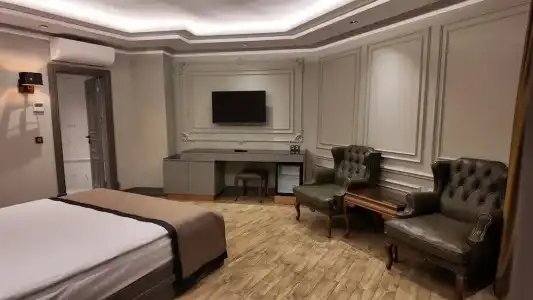 Lala Grand - 42