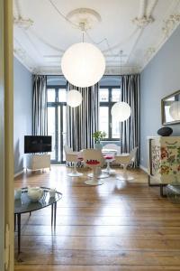 Brilliant Apartments - 108