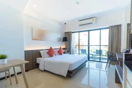 J Residence - 63
