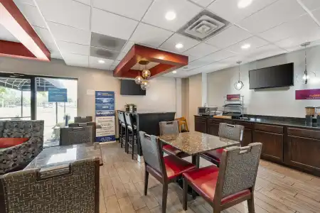 Best Western Plus Gen X Inn - 22